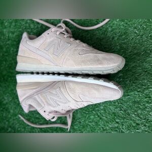 New Balance Women's 696 WL696WPP Rose Pink Suede Running‎ Shoes Size 9.5